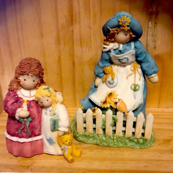 Down petticoat lane lot of 2 - Picture 1 of 5